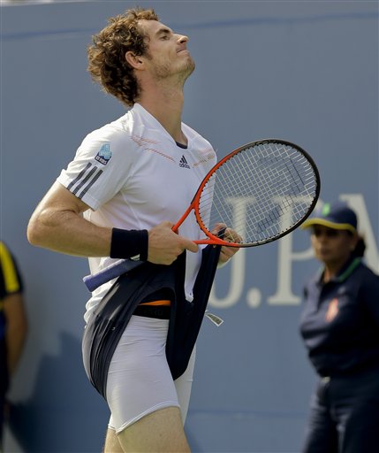 爱游戏体育直播穆雷回归赛场，突破纪录首场状态亮眼，阿森纳观众沸腾！的简单介绍