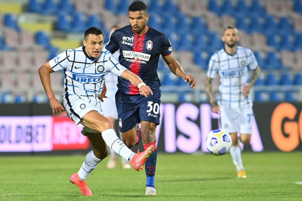 关于转会期意甲焦点战，夏洛特黄蜂队长鼓劲，质疑声仍在，医务组通报恢复的信息